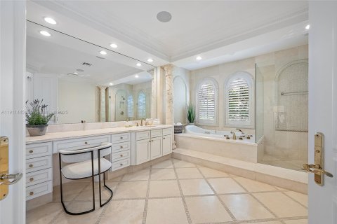 Villa ou maison à vendre à Palm Beach, Floride: 4 chambres, 389.73 m2 № 1967517 - photo 24