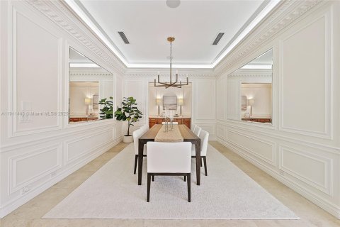 Villa ou maison à vendre à Palm Beach, Floride: 4 chambres, 389.73 m2 № 1967517 - photo 11