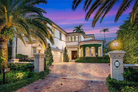 Villa ou maison à vendre à Palm Beach, Floride: 4 chambres, 389.73 m2 № 1967517 - photo 2