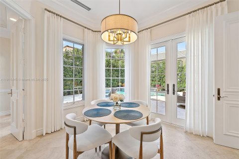 Villa ou maison à vendre à Palm Beach, Floride: 4 chambres, 389.73 m2 № 1967517 - photo 16