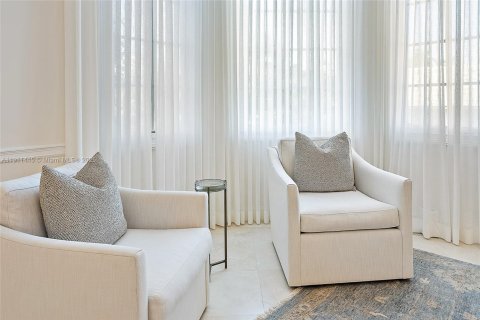 Villa ou maison à vendre à Palm Beach, Floride: 4 chambres, 389.73 m2 № 1967517 - photo 23