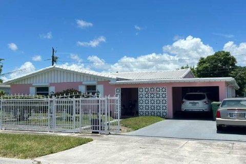 Villa ou maison à Miami, Floride 3 chambres, 153.01 m2 № 2281639