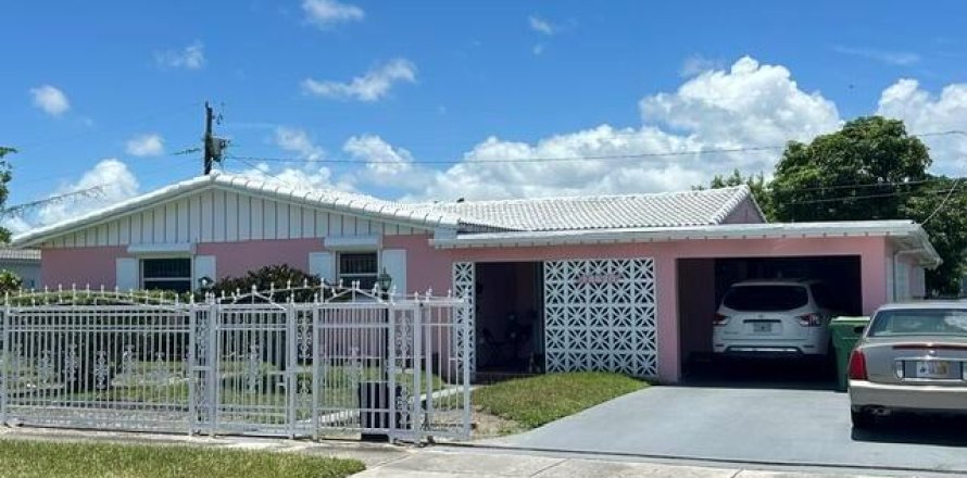 Villa ou maison à Miami, Floride 3 chambres, 153.01 m2 № 2281639
