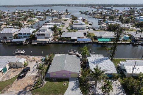 House in Matlacha, Florida 2 bedrooms, 88.35 sq.m. № 1655833 - photo 4