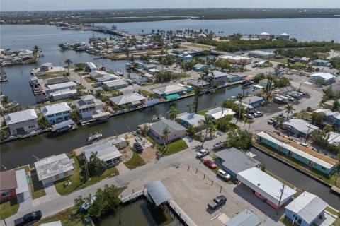 House in Matlacha, Florida 2 bedrooms, 88.35 sq.m. № 1655833 - photo 19