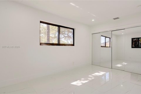 Villa ou maison à vendre à Miami, Floride: 3 chambres, 140.56 m2 № 2019672 - photo 25