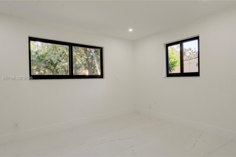 Villa ou maison à vendre à Miami, Floride: 3 chambres, 140.56 m2 № 2019672 - photo 27