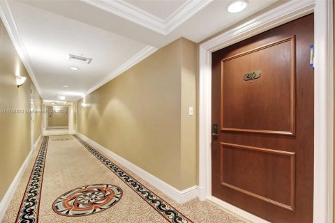 Condominio en venta en Aventura, Florida, 2 dormitorios, 162.58 m2 № 1960582 - foto 2