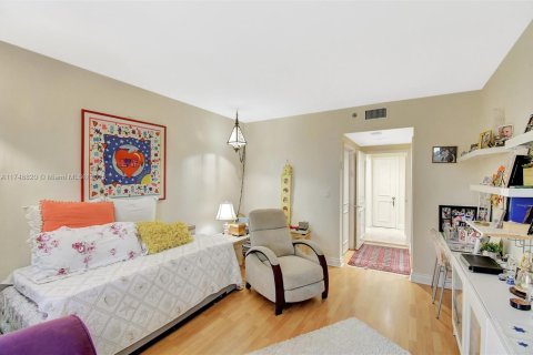 Condominio en venta en Aventura, Florida, 2 dormitorios, 162.58 m2 № 1960582 - foto 17