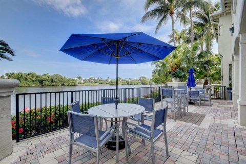 Condominio en alquiler en Boynton Beach, Florida, 2 dormitorios, 105.63 m2 № 804791 - foto 1