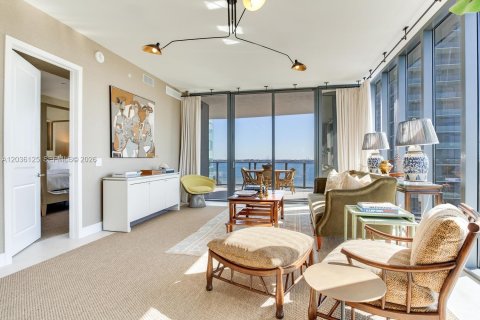 Copropriété à vendre à Tampa, Floride: 4 chambres, 313.08 m2 № 2084246 - photo 17
