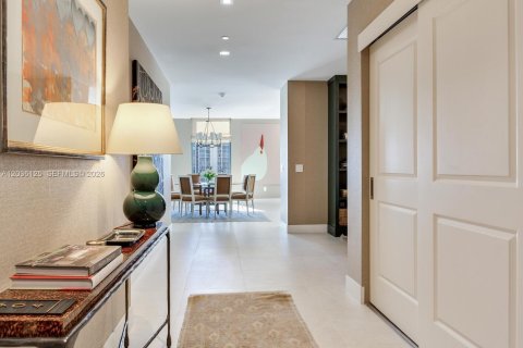 Copropriété à vendre à Tampa, Floride: 4 chambres, 313.08 m2 № 2084246 - photo 5
