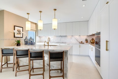 Copropriété à vendre à Tampa, Floride: 4 chambres, 313.08 m2 № 2084246 - photo 8