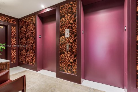 Copropriété à vendre à Tampa, Floride: 4 chambres, 313.08 m2 № 2084246 - photo 4