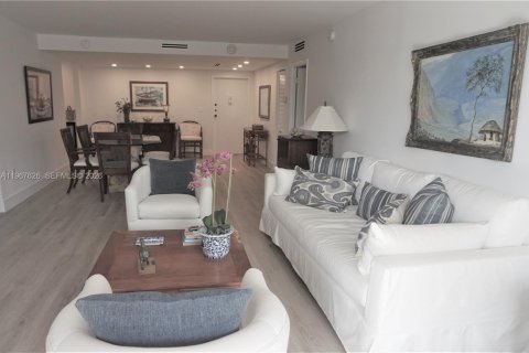 Copropriété à louer à Key Biscayne, Floride: 2 chambres, 123.56 m2 № 2031984 - photo 6