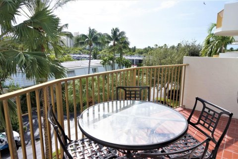 Copropriété à louer à Key Biscayne, Floride: 2 chambres, 123.56 m2 № 2031984 - photo 3