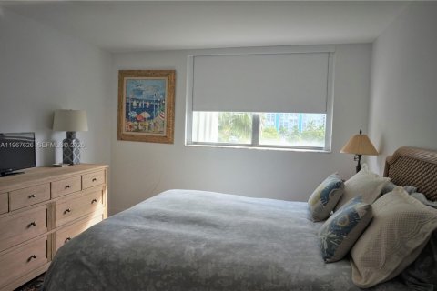 Copropriété à louer à Key Biscayne, Floride: 2 chambres, 123.56 m2 № 2031984 - photo 25