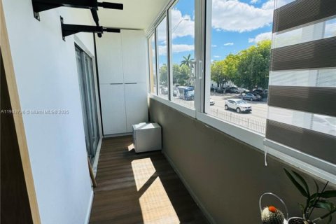 Condominio en venta en Hialeah, Florida, 3 dormitorios, 118.73 m2 № 1954612 - foto 23