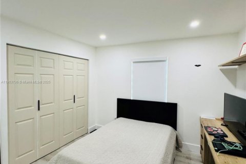 Condominio en venta en Hialeah, Florida, 3 dormitorios, 118.73 m2 № 1954612 - foto 9