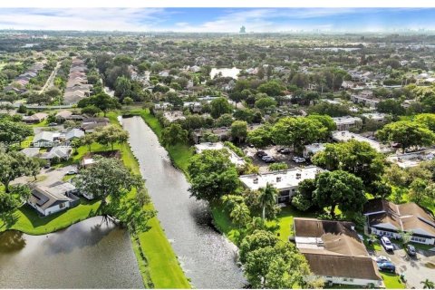 Condo in Davie, Florida, 2 bedrooms  № 1992787 - photo 6