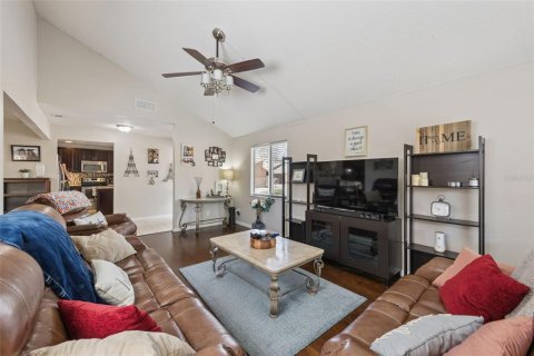 Adosado en venta en Casselberry, Florida, 3 dormitorios, 124.86 m2 № 2093825 - foto 8