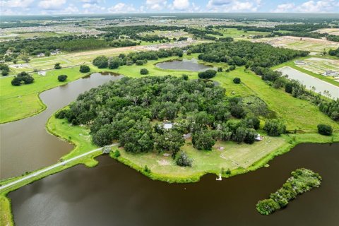 Villa ou maison à vendre à Wesley Chapel, Floride: 5 chambres, 430.6 m2 № 2225276 - photo 6