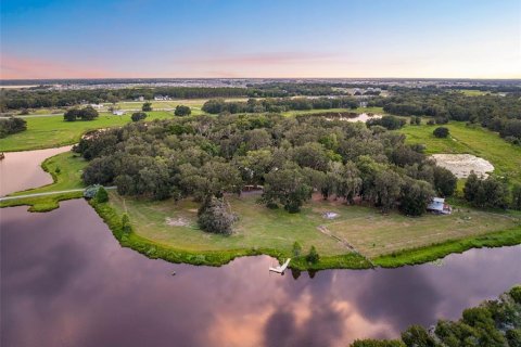 Villa ou maison à vendre à Wesley Chapel, Floride: 5 chambres, 430.6 m2 № 2225276 - photo 9