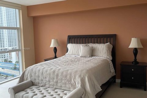 Condominio en alquiler en Hallandale Beach, Florida, 1 dormitorio, 80.92 m2 № 1748021 - foto 7