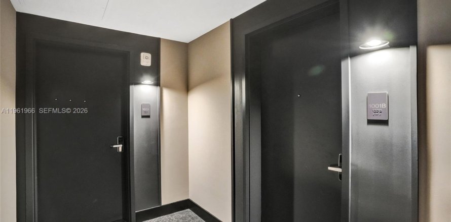 Студия в кондо в Майами, Флорида № 2024416