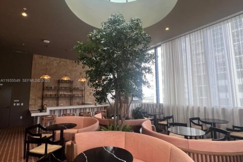 Condominio en alquiler en Miami, Florida, 2 dormitorios, 85.93 m2 № 1993619 - foto 5