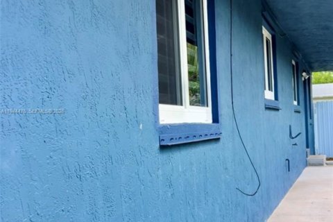 Propiedad comercial en venta en Hollywood, Florida, 145.58 m2 № 2001051 - foto 3