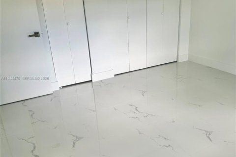 Propiedad comercial en venta en Hollywood, Florida, 145.58 m2 № 2001051 - foto 7