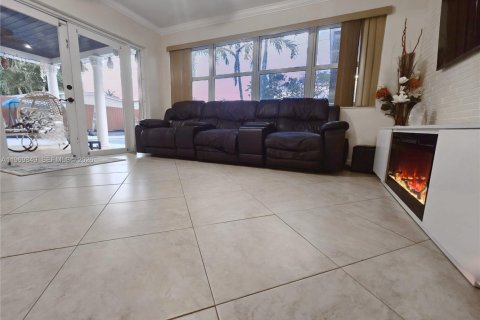 Villa ou maison à vendre à Pembroke Pines, Floride: 4 chambres, 150.87 m2 № 2030678 - photo 9