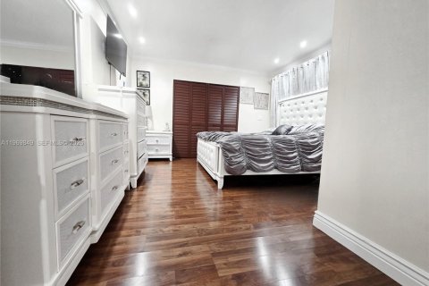 Villa ou maison à vendre à Pembroke Pines, Floride: 4 chambres, 150.87 m2 № 2030678 - photo 18