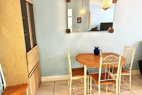 Купить кондоминиум в Дирфилд-Бич, Флорида 3 комнаты, 54.35м2, № 2243540 - фото 11
