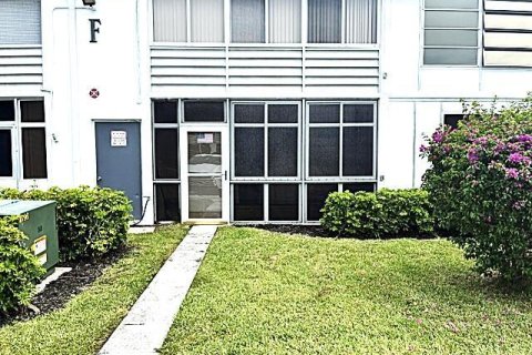 Купить кондоминиум в Дирфилд-Бич, Флорида 3 комнаты, 54.35м2, № 2243540 - фото 3
