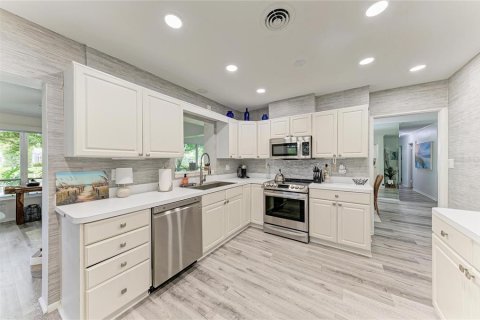 Villa ou maison à louer à Sarasota, Floride: 3 chambres, 182.46 m2 № 2391101 - photo 17