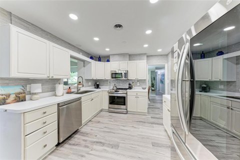 Villa ou maison à louer à Sarasota, Floride: 3 chambres, 182.46 m2 № 2391101 - photo 14