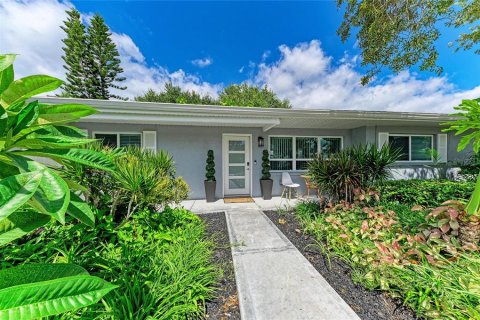 Villa ou maison à louer à Sarasota, Floride: 3 chambres, 182.46 m2 № 2391101 - photo 7