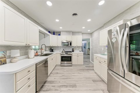 Villa ou maison à louer à Sarasota, Floride: 3 chambres, 182.46 m2 № 2391101 - photo 16