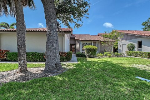 House in Sarasota, Florida 2 bedrooms, 171.5 sq.m. № 1687076 - photo 1