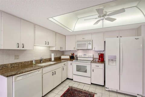 House in Sarasota, Florida 2 bedrooms, 171.5 sq.m. № 1687076 - photo 6