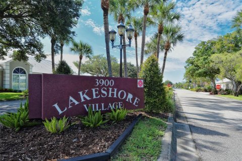 House in Sarasota, Florida 2 bedrooms, 171.5 sq.m. № 1687076 - photo 23