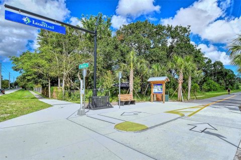 House in Sarasota, Florida 2 bedrooms, 171.5 sq.m. № 1687076 - photo 27