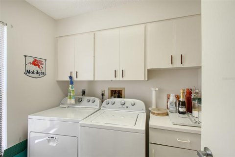 House in Sarasota, Florida 2 bedrooms, 171.5 sq.m. № 1687076 - photo 15