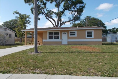 Villa ou maison à louer à Pinellas Park, Floride: 3 chambres, 71.35 m2 № 2432720 - photo 2
