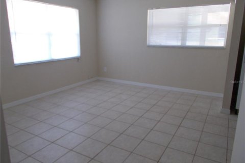 Villa ou maison à louer à Pinellas Park, Floride: 3 chambres, 71.35 m2 № 2432720 - photo 9