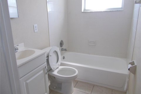 Villa ou maison à louer à Pinellas Park, Floride: 3 chambres, 71.35 m2 № 2432720 - photo 8