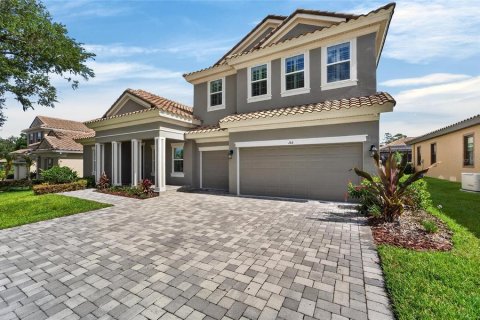 House in Brandon, Florida 5 bedrooms, 437.48 sq.m. № 2095675 - photo 5