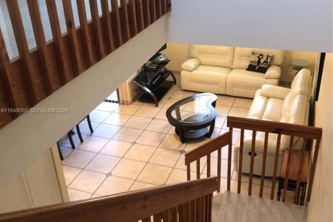 Townhouse in Hollywood, Florida 2 bedrooms, 106.84 sq.m. № 2005196 - photo 12